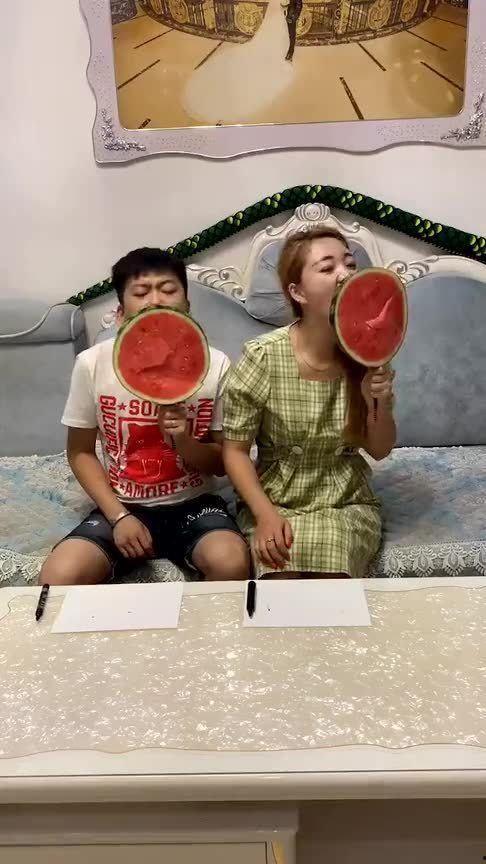 高中搞笑吃瓜,搞笑吃瓜，揭秘高中那些事儿