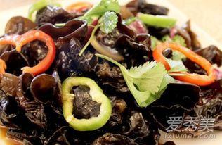 吃瓜可以吃木耳嘛,吃瓜也能吃木耳？揭秘木耳的独特食用方法